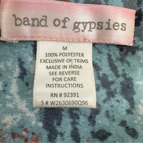 Band of Gypsies Women’s size Medium Gray Blue Peach Hi Low Midi Dress - Picture 7 of 10